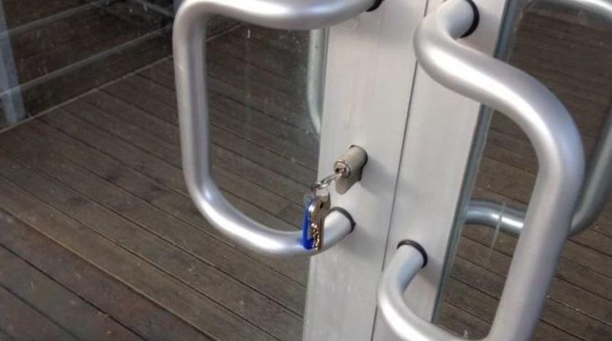 Hadrianapolis Antik Kentinde, Paha Biçilmeyen Eserlerin Bulunduğu Alanın Kapısında Anahtar Unutulmuş