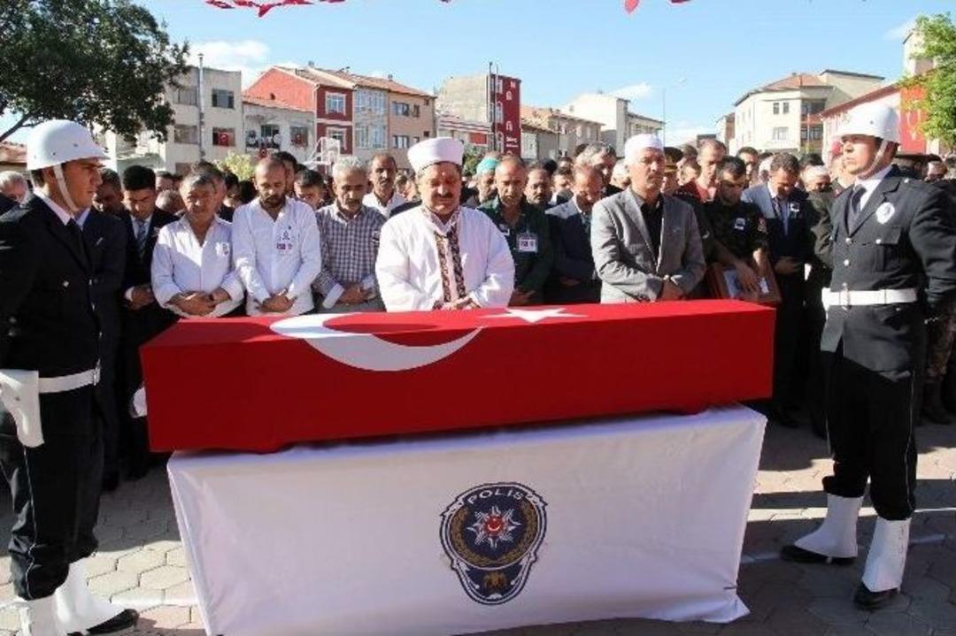 Şehit &Ouml;zel Harekat Polisi Yılmaz G&uuml;nd&uuml;z Yozgat&rsquo;ta Toprağa Verildi
