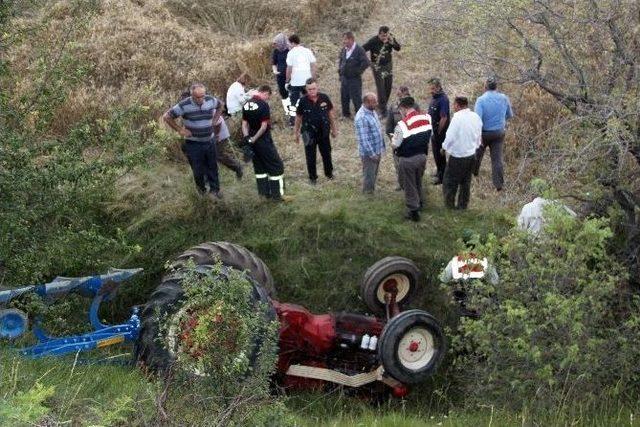 Traktörün Altında Kalan Bir Kişi Hayatını Kaybetti