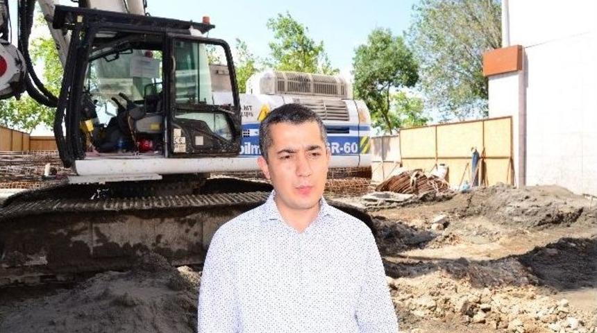 İl &Ouml;zel İdare Genel Sekreteri Aksoy, &Ouml;ğretmenevi İnşaatında İncelemelerde Bulundu