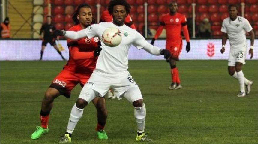 Akhisar Belediyespor, Bruno Mezenga İle Yollarını Ayırdı