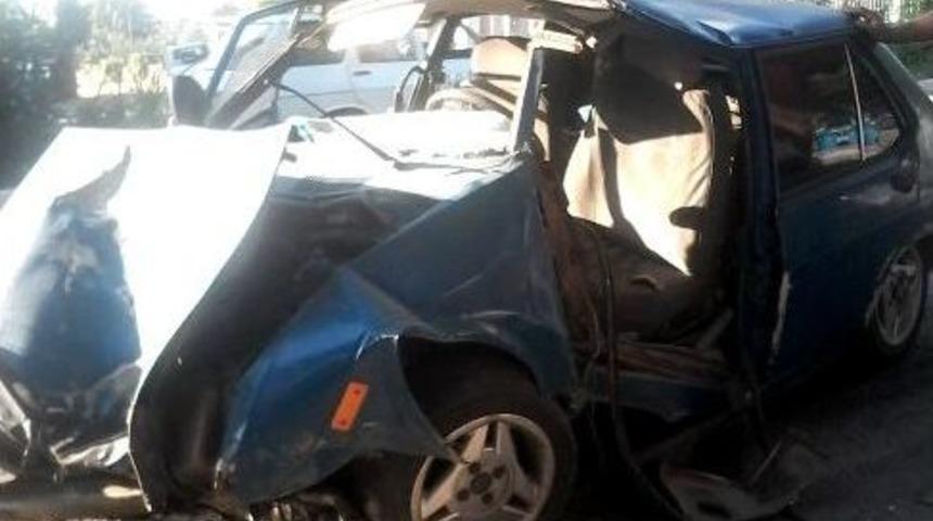 S&ouml;ke&rsquo;deki Kazada Otomobil Metal Yığınına D&ouml;nd&uuml;