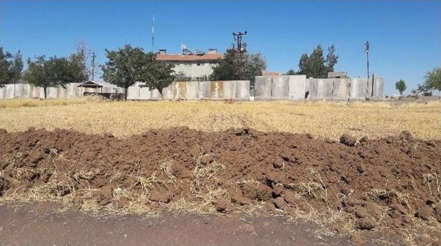 Karakollara &lsquo;hendekli&rsquo; &Ouml;nlem