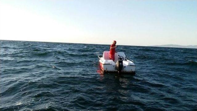 Başı Boş Tekne Sahil Güvenliği Alarma Geçirdi