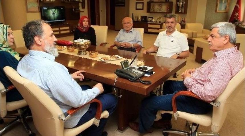 Başkan Karaosmanoğlu, İhl Okul Aile Birliğini Ağırladı