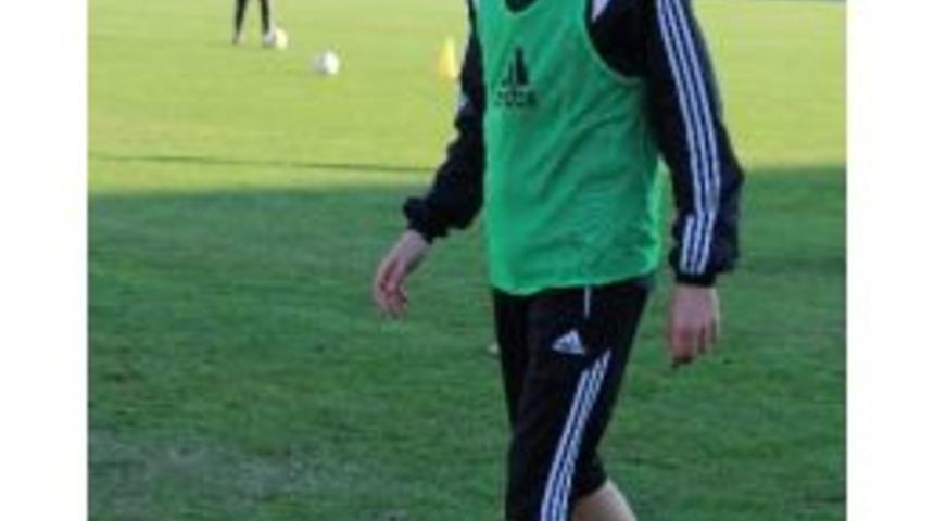 Yeniceli, İmza Atıp Kampa Katılacak