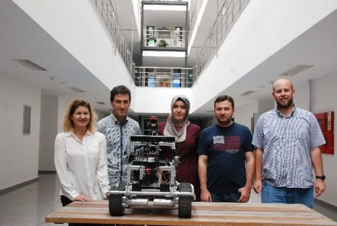 Şampiyon Robot " Turist" Afet Ortamlarında Hayat Kurtaracak