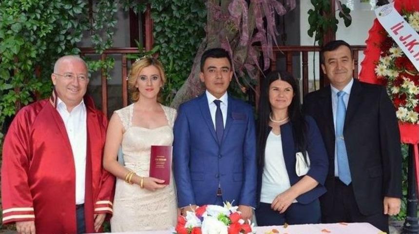 Uğur-ceren &Ccedil;ifti Nik&acirc;hlandı