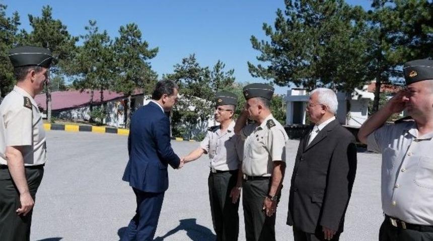 Vali Azmi &Ccedil;elik, İl Jandarma Komutanlığı&rsquo;nı Ziyaret Etti