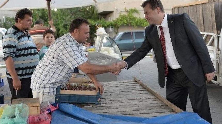 Başkan Yılmaz, Pazarcıyı İhmal Etmiyor