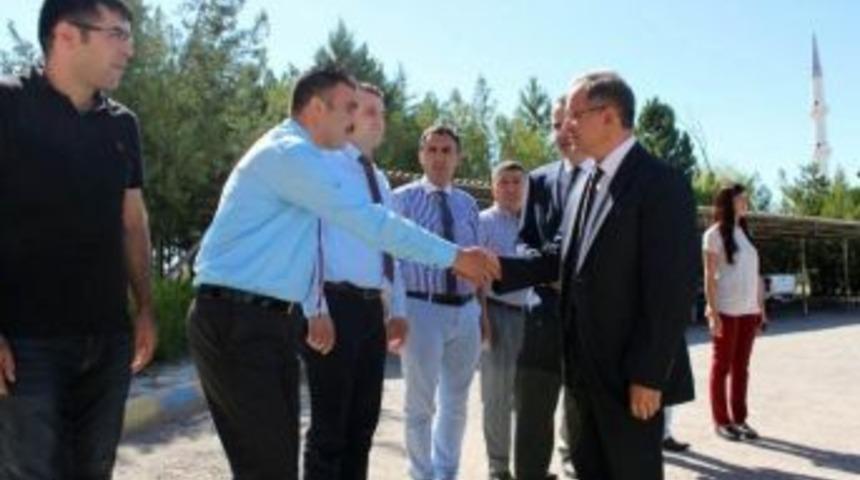 Vali Tapsız&rsquo;dan İl &Ouml;zel İdaresi&rsquo;ne Ziyaret