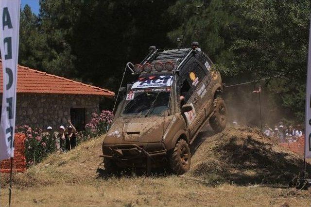 Off Road Yarışları Nefes Kesti