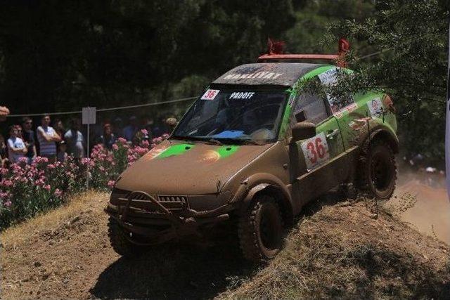 Off Road Yarışları Nefes Kesti