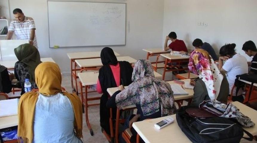 Eyy&uuml;biye Belediyesi&rsquo;nden Gen&ccedil;lere &Uuml;cretsiz Yaz Kursu