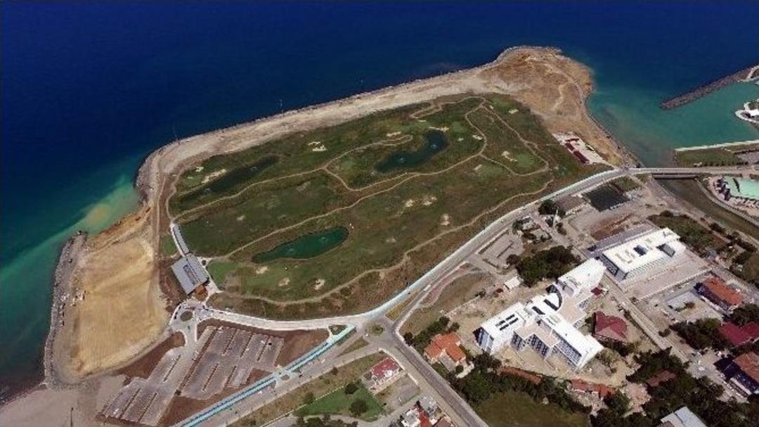 T&uuml;rkiye&rsquo;nin İlk Denize Dolgu Golf Sahası A&ccedil;ılıyor