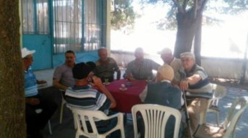 Başkan Tutal, Mahalle Ziyaretlerini S&uuml;rd&uuml;r&uuml;yor