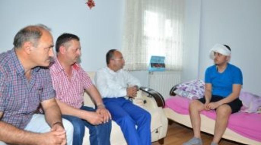 Başkan &Uuml;z&uuml;lmez, Hasta Hemşehrilerini Ziyaret Etti