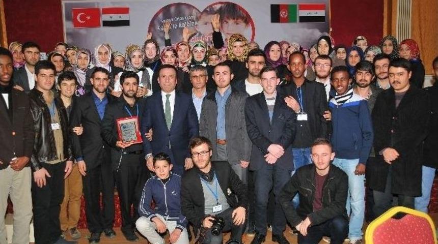 Gen&ccedil;: &ldquo;tarih Boyunca Biz Hep Ensar Olduk&rdquo;