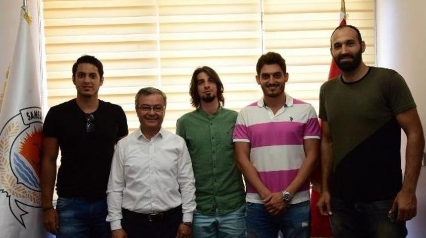 Anakent&rsquo;te 4 İmza