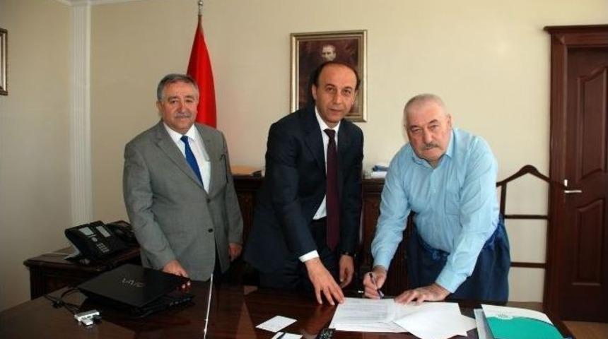 Hayırsever Abuzer Yıldırım&rsquo;dan Tut Yaylımlı K&ouml;y&uuml;ne 8 Derslikli Okul