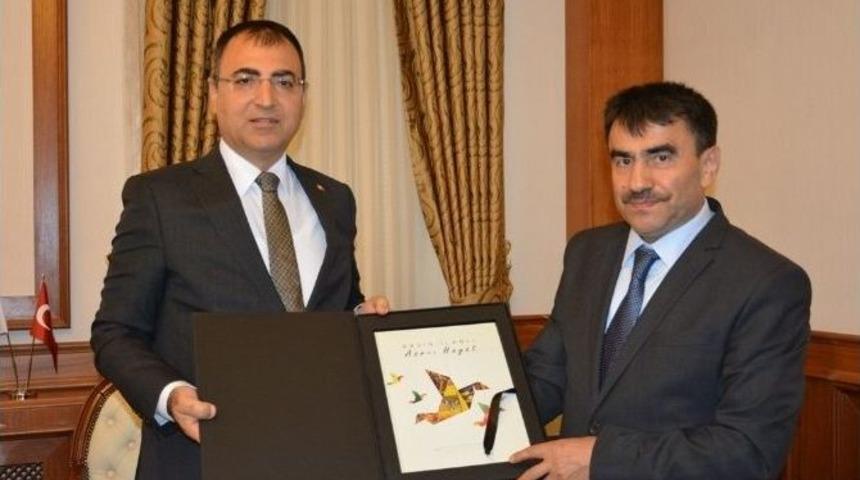 Bik Genel M&uuml;d&uuml;r&uuml;nden Vali Toprak&rsquo;a Ziyaret