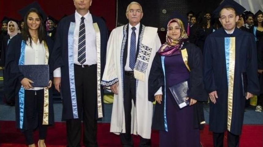 Esog&uuml; Ziraat Fak&uuml;ltesi 2016 Mezunlarını Verdi