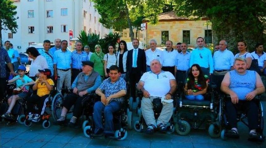 Engellilerin Sandalye Sevinci