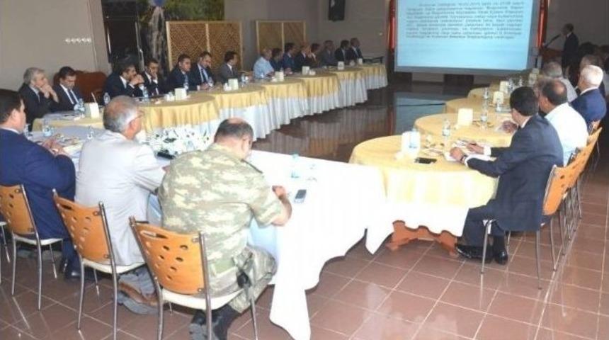 Vali Arslantaş;&ldquo;metruk Binalar S&uuml;ratle Yıkılmalı&rdquo;