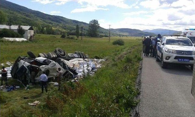 Tır’ın Altından Kalan Sürücü Hayatını Kaybetti