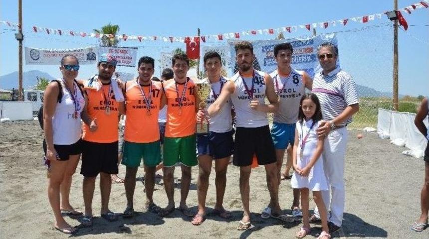K&ouml;yceğiz&rsquo; De Plaj Hentbolu Turnuvası Sona Erdi