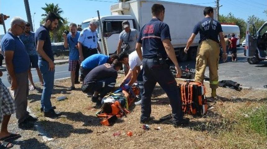 Aliağa&rsquo;da Trafik Kazası: 2 Yaralı