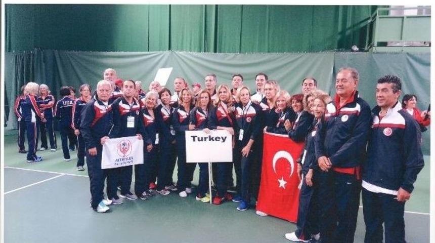 Altıeyl&uuml;l&rsquo;&uuml;n Bayrağı Finlandiya&rsquo;da Dalgalandı