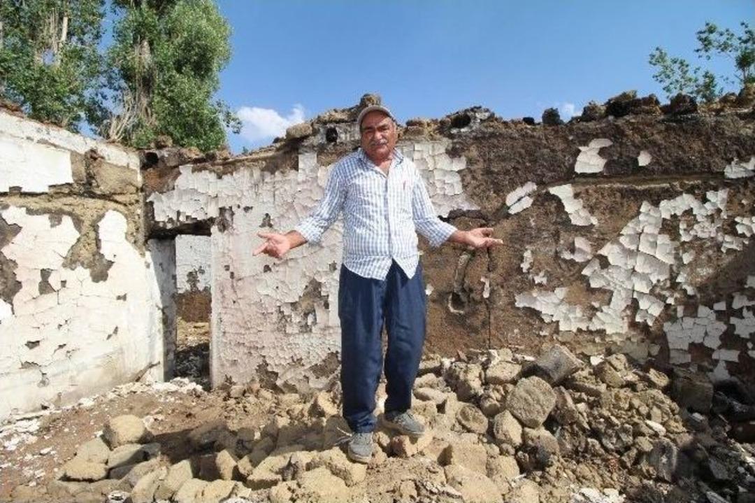 (&ouml;zel Haber) B&ouml;lgedeki &Ccedil;atışmalardan İkinci Kez Evleri Yıkıldı