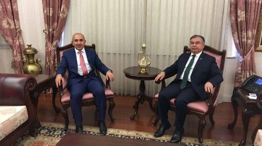 Belediye Başkanı Kara, Bakanlar İle G&ouml;r&uuml;şt&uuml;