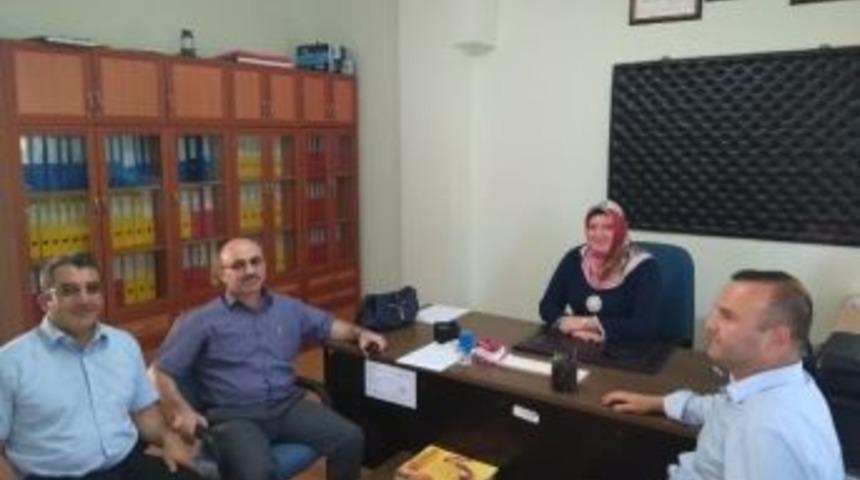 M&uuml;d&uuml;r Cebeci&rsquo;den Yeni Atanan M&uuml;d&uuml;rlere &rsquo;hayırlı Olsun&rsquo; Ziyareti