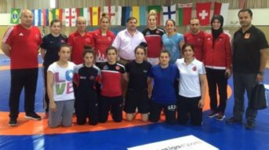 Bayan G&uuml;reş Milli Takımımız Madrid&rsquo;de Kampa Girdi