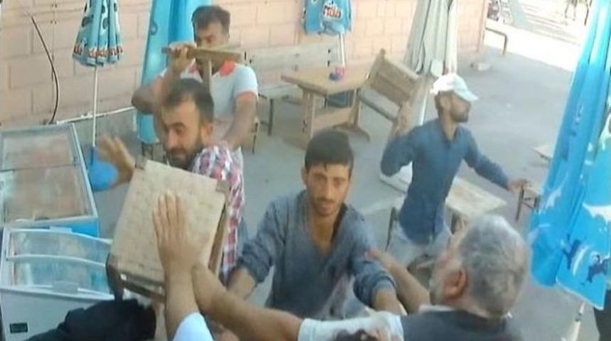 Koyun Kavgasında Tabureler Havada U&ccedil;uştu: 10 Yaralı