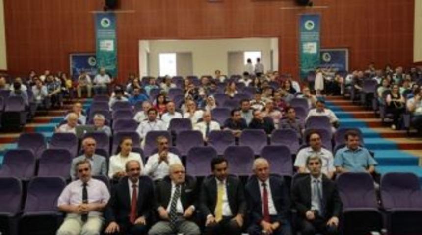 Matematik&ccedil;iler Kırşehir&rsquo;de Bir Araya Geldi