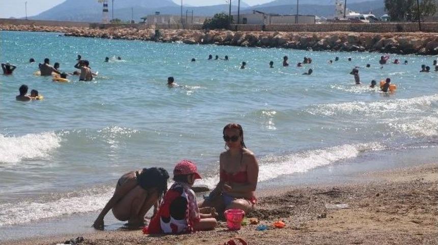 Silifkeli Turizmcilerin Y&uuml;z&uuml; G&uuml;l&uuml;yor