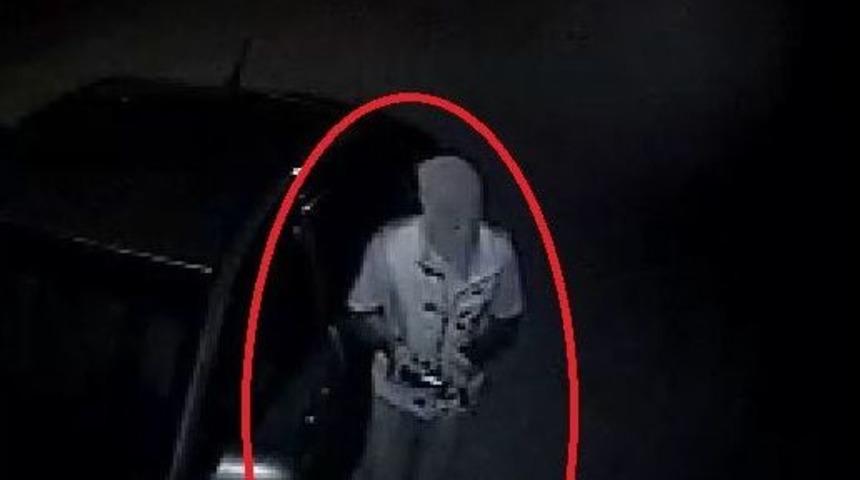 Maskeli Hırsız Son İşinde Ka&ccedil;amadı