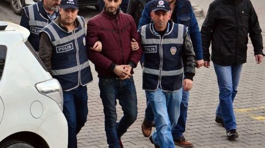 &Uuml;&ccedil; Kişiyi &Ouml;ld&uuml;ren Sanığa &Uuml;&ccedil; Kez M&uuml;ebbet Hapis İstemi