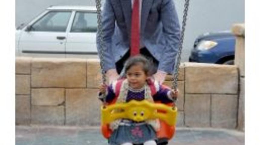 Karacabey&rsquo;de Kırsal Mahallelere Oyun Parkı