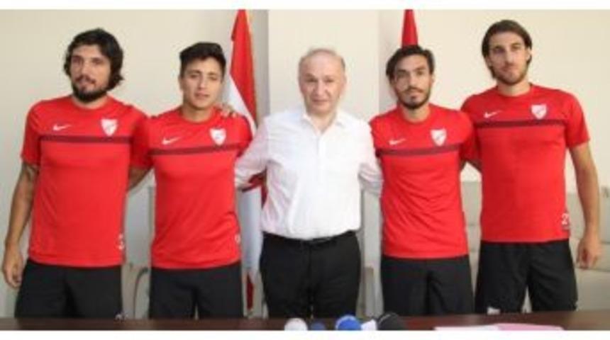 Boluspor 4 Oyuncuyu Renklerine Bağladı