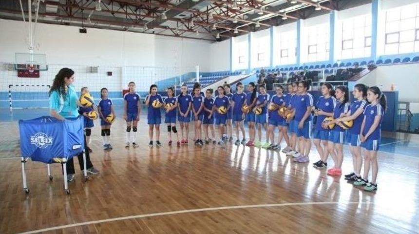 Odunpazarı Filenin Sultanlarını Yetiştiriyor