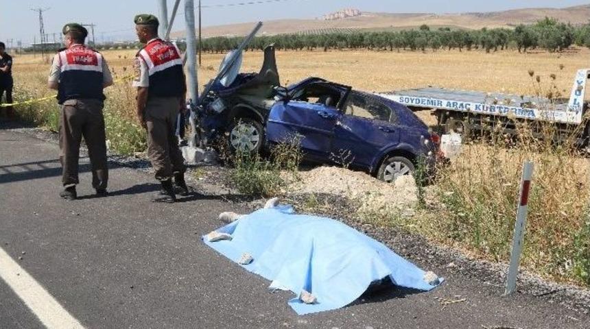 Akhisar&rsquo;da Trafik Kazası 1 Kişi Hayatını Kaybetti