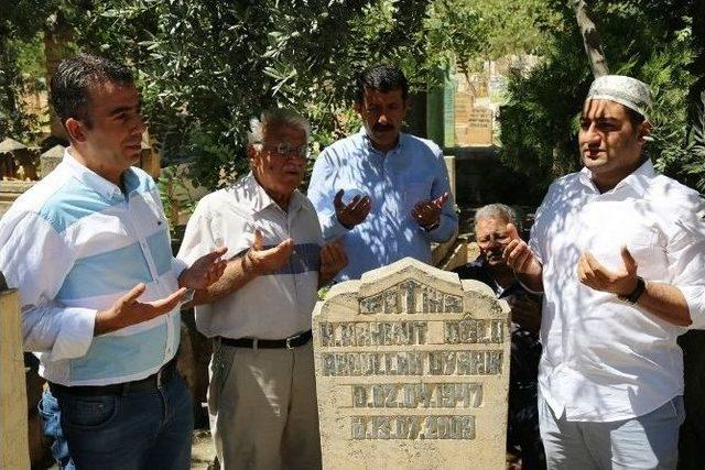 Abdullah Uyanık, Ölüm Yıl Dönümünde Mezarı Başında Anıldı