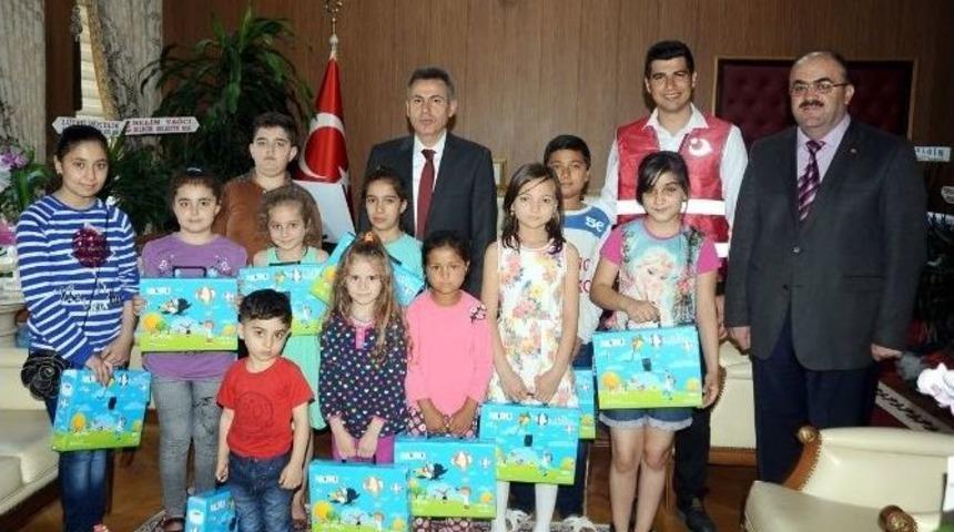 G&ouml;&ccedil;men &Ccedil;ocuklara "uyum Seti" Verildi