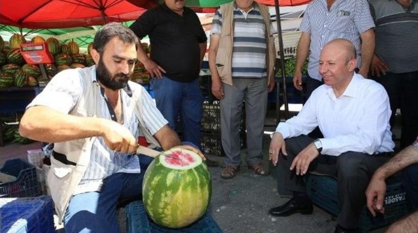 Başkan &Ccedil;olakbayrakdar, Pazar Esnafını Ziyaret Etti
