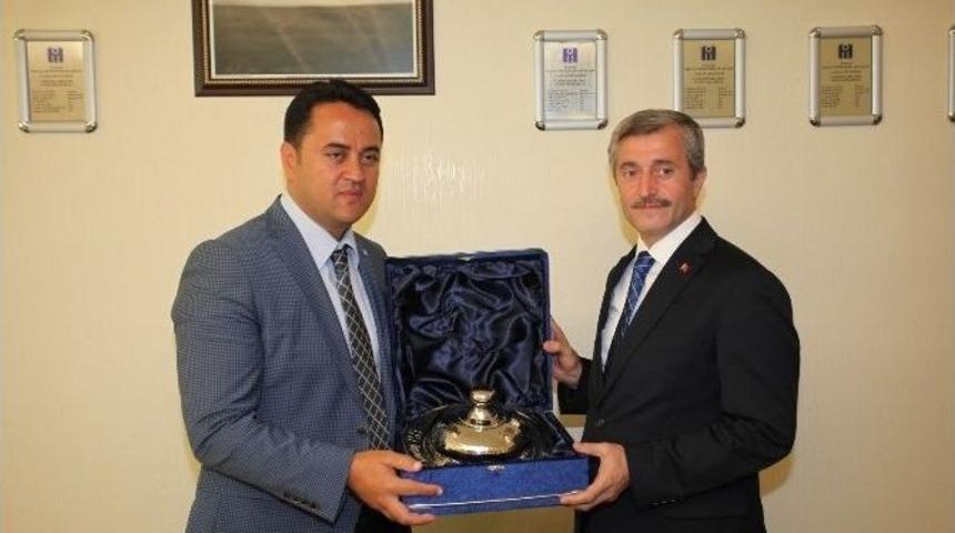 Şahinbey Belediye Başkanı Tahmazoğlu İnşaat M&uuml;hendisleri İle Bir Araya Geldi