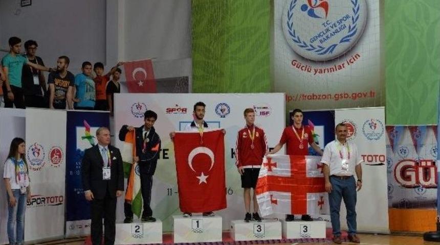Okul Sporları Olimpiyatları&rsquo;nda T&uuml;rkiye&rsquo;ye Altın Madalya Yağmuru